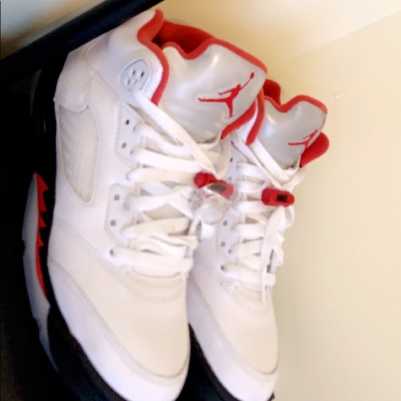Retro Air Jordan 5 - Picture 3 of 4